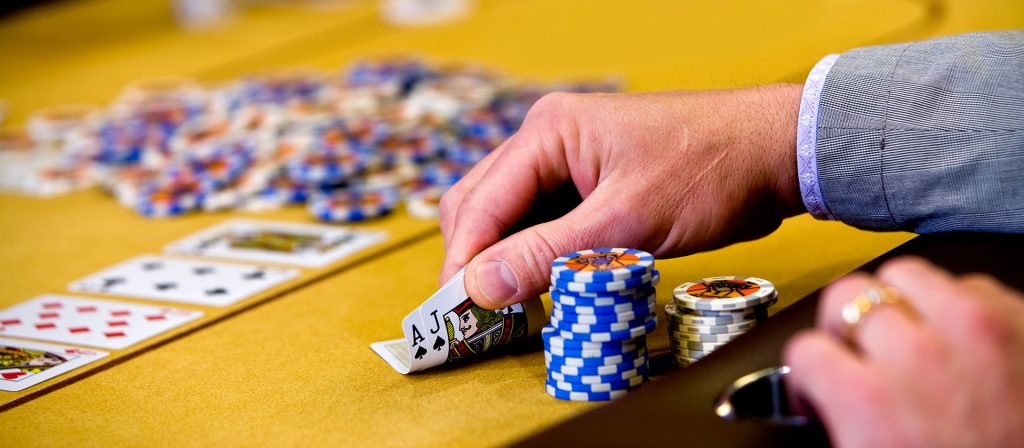 Land-Based Casinos vs. Online Casinos